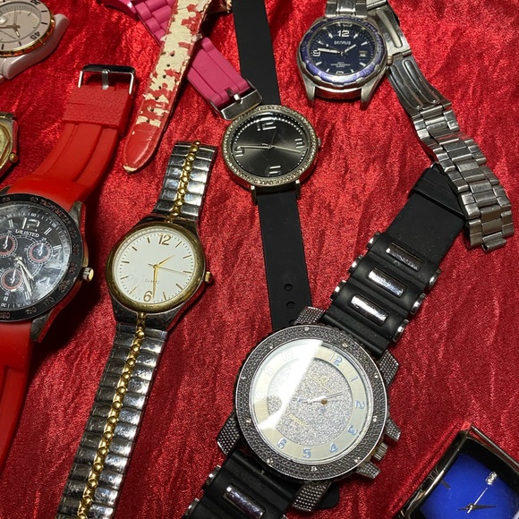 Lot Of 14 Project Watches Missing Parts Some Missing Parts - Picture 3 of 8
